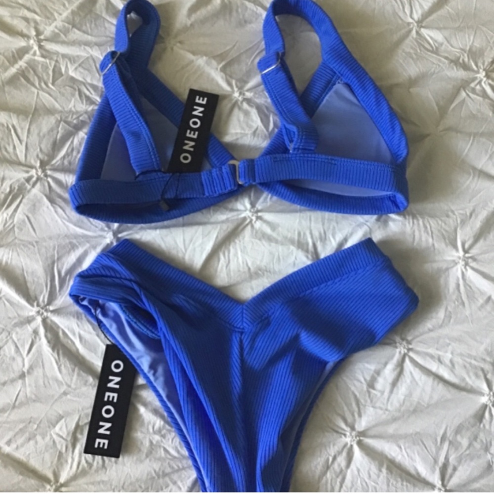 Brand new one one bikini set